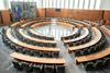 SDS vložil predlog za posvetovalni referendum o dogovoru ZN-a o migracijah