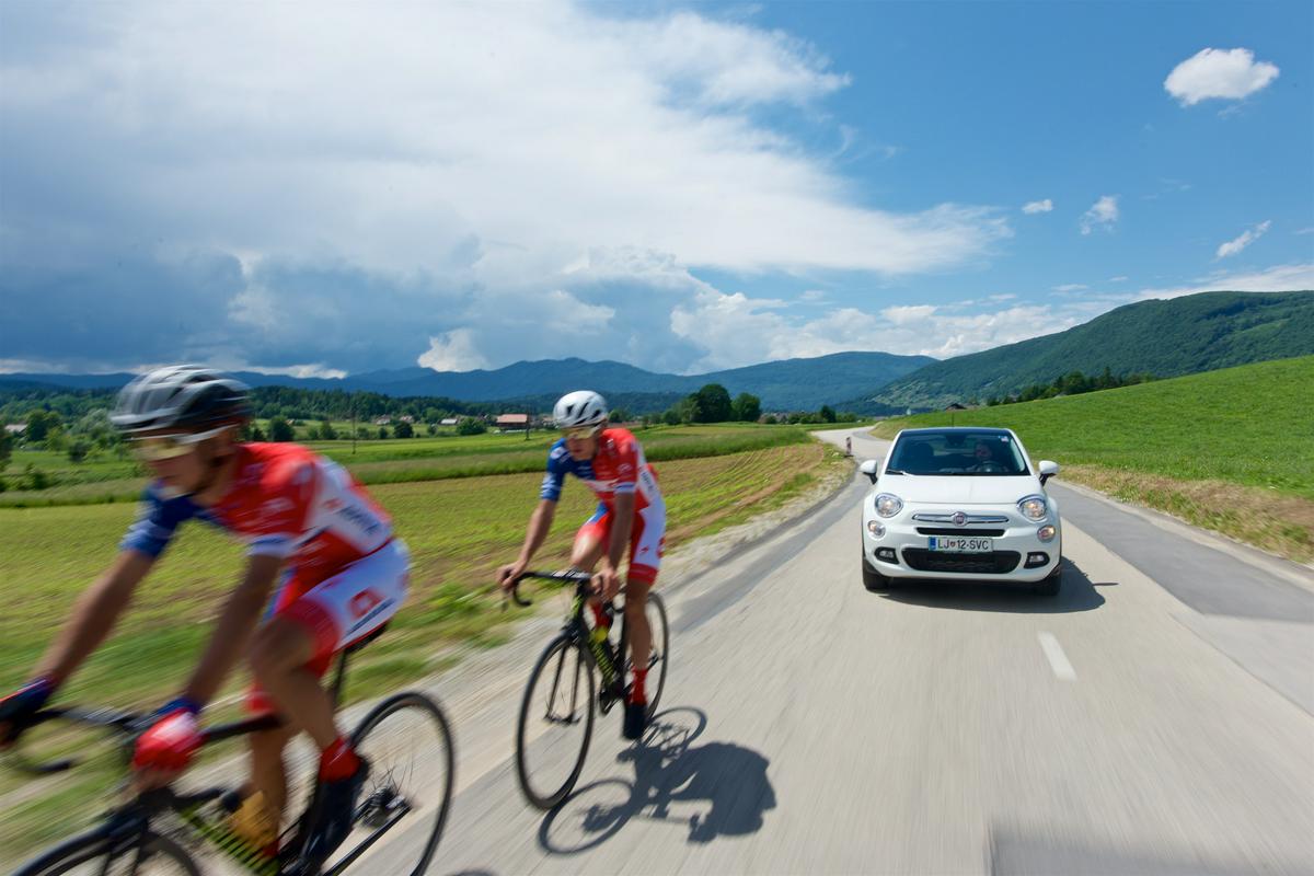Odgovornost za uspešno sožitje nosijo tako vozniki kot tudi kolesarji. Foto: MMC RTV SLO/Miha Merljak