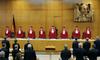 Nemško ustavno sodišče: Država mora nemudoma zaščititi invalide