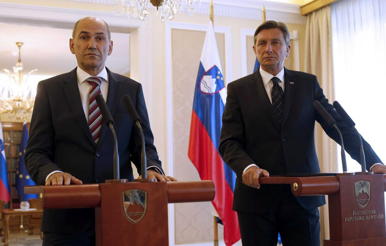 Predsednik republike Borut Pahor je v sredo po srečanju s predsednikom DZ-ja Matejem Toninom povedal, da bo Janezu Janši v četrtek ponudil, naj sprejme kandidaturo za mandatarja. Foto: BoBo