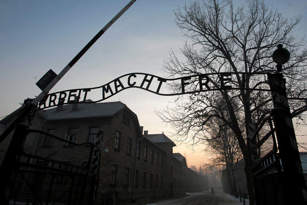 Samo v taborišču Auschwitz-Birkenau, največjem in najbolj zloglasnem, so nacisti med letoma 1940 in 1945 pobili več kot milijon ljudi. Foto: EPA