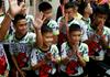 Tajski dečki na tekmi svojih vzornikov - ekipe Manchester United