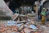 V potresu v Indoneziji po zadnjih podatkih umrlo najmanj 142 ljudi