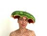 Promenada selfijev Tine Kolenik s pokrivali iz lubenice