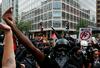 V Washingtonu se je zbralo le okoli 20 rasistov in več tisoč protiprotestnikov
