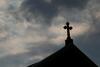 Zavod Dovolj.je zahteva temeljito preiskavo spolnih zlorab v Katoliški cerkvi