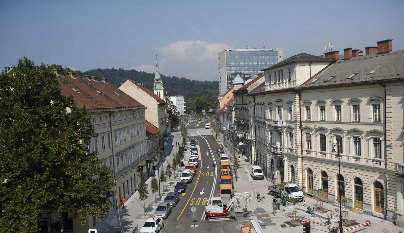 V središču Ljubljane so po letu dni za ves promet znova odprli Gosposvetsko cesto in Dalmatinovo ulico. Foto: BoBo