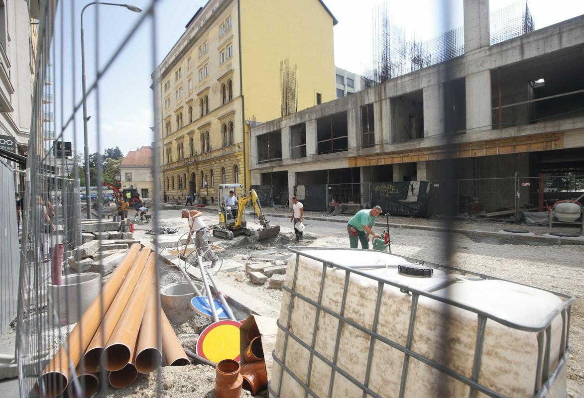 Obeta se obnova številnih ljubljanskih cest. Foto: BoBo