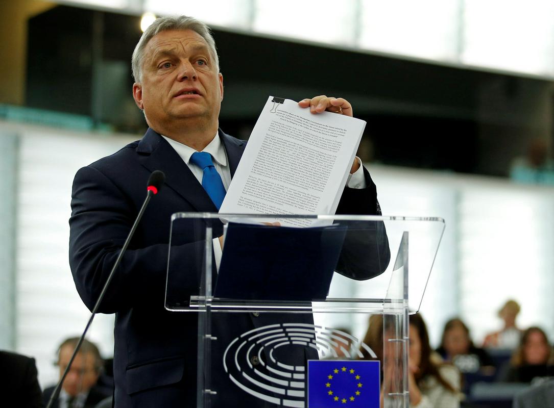 Madžarski premier Viktor Orban je v torek nagovoril evropske poslance in 