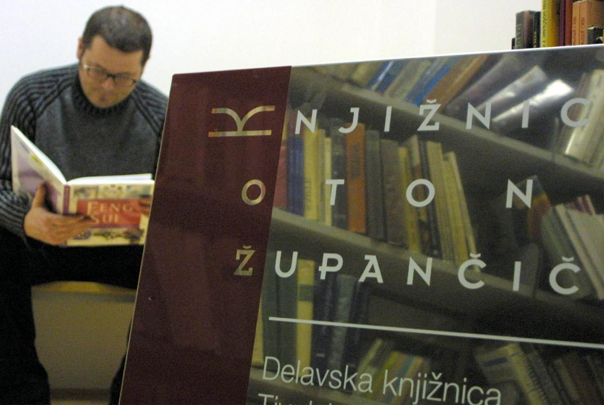 V knjižnicah po Sloveniji so v letu 2021 našteli sedem milijonov obiskov. Foto: BoBo