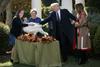 Foto: Trump pred zahvalnim dnem pomilostil dva purana