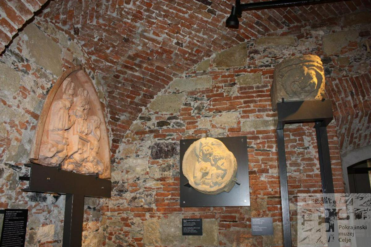 Celjski so bili poslednja pomembna srednjeveška dinastija, ki se je s slovenskih tal povzpela v kroge evropskega visokega plemstva. Njihov knežji dvor v Celju je bil poleg Trsta edini kraj na Slovenskem, kamor so segali evropski kulturni in umetnostni tokovi. Foto: Pokrajinski muzej Celje