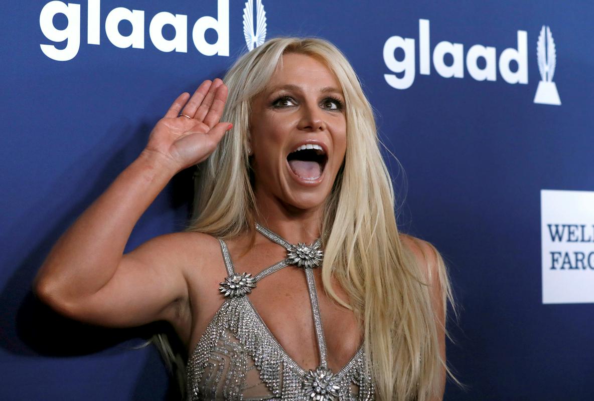 Britney se je odločitve razveselila tudi na Instagramu in objavila pomenjliv posnetek, na katerem je med oblaki. Foto: Reuters