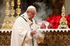 Papež z mašo na svete tri kralje sklenil božične slovesnosti