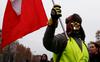 Pariz uvaja ostre kazni za sodelovanje na neprijavljenih protestih