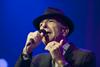 Velika glasbena imena se poklanjajo Leonardu Cohenu s priredbami njegovih skladb