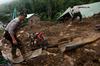 V Indoneziji v poplavah in plazovih umrlo 68 ljudi