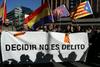 Madrid svet prepričuje, da sojenje katalonskim separatistom ni politično