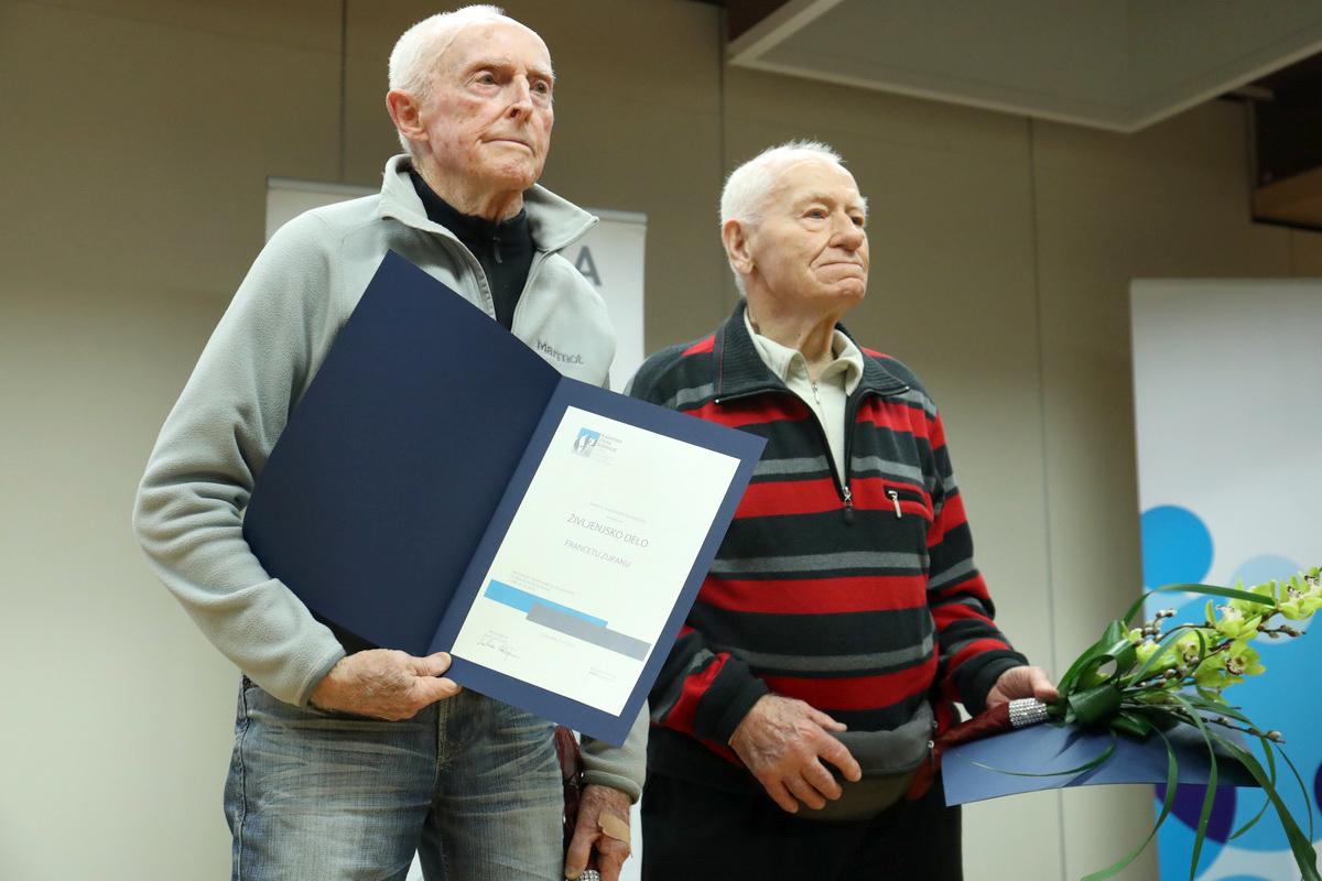 France Zupan in Rado Kočevar(desno), leta 2018 prejemnika priznanja za življenjsko delo v alpinizmu. Foto: Irena Mušič Habjan
