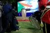 V Sudanu napeto ‒ Al Bašir kot odgovor na proteste za eno leto uvedel izredne razmere