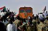 Protestniki v Sudanu zahtevajo popolno razgradnjo Baširjeve 