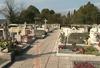 Pokopališče v Mirnu: Bodečo žico napeli tudi nad mrtvimi