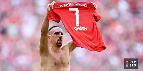 Ribéry a mis fin à sa carrière sportive en raison de problèmes de genou