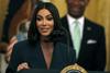 Kim Kardashian ni opravila prvega izpita prava, zanika afero z Barkerjem