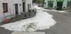 V Mozirju gosta toča, domačini so jo odstranjevali z lopatami za sneg
