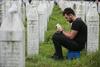 Poklon žrtvam genocida v Srebrenici pred 24 leti