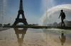 Francija zaradi vročinskih rekordov ugaša jedrski reaktor