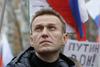 Aleksej Navalni zaradi alergijske reakcije iz zapora v bolnišnico