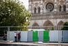 Pred začetkom obnove Notre-Dame je treba zagotoviti varnost delavcev