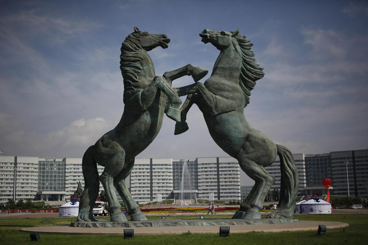 Megalomanski spomenik, ki opeva mongolske konje. Foto: EPA