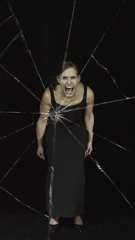 Iz videa The Scream, ki sta ga ustvarila Nika Oblak & Primož Novak. Foto: Mesto žensk
