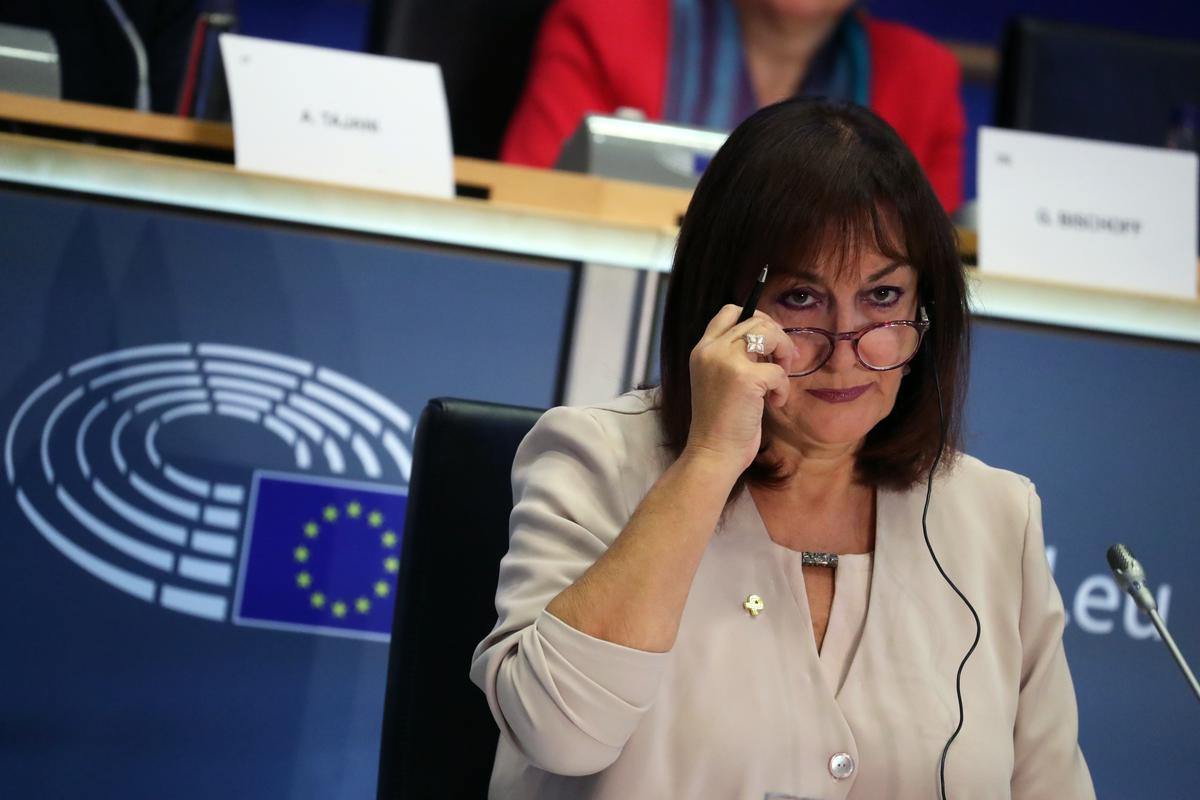 Dubravka Šuica je zanikala očitke, da med svojim poslanskim mandatom v Evropskem parlamentu ni imela jasnih stališčih do kršitev vladavine prava v primerih Poljske in Madžarske. Foto: Reuters
