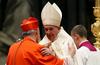 Papež z novim ustoličenjem povečal število somišljenikov med kardinali