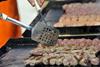 Zakaj uprava za varno hrano ni obvestila potrošnikov o mesnih izdelkih z žveplovim dioksidom?