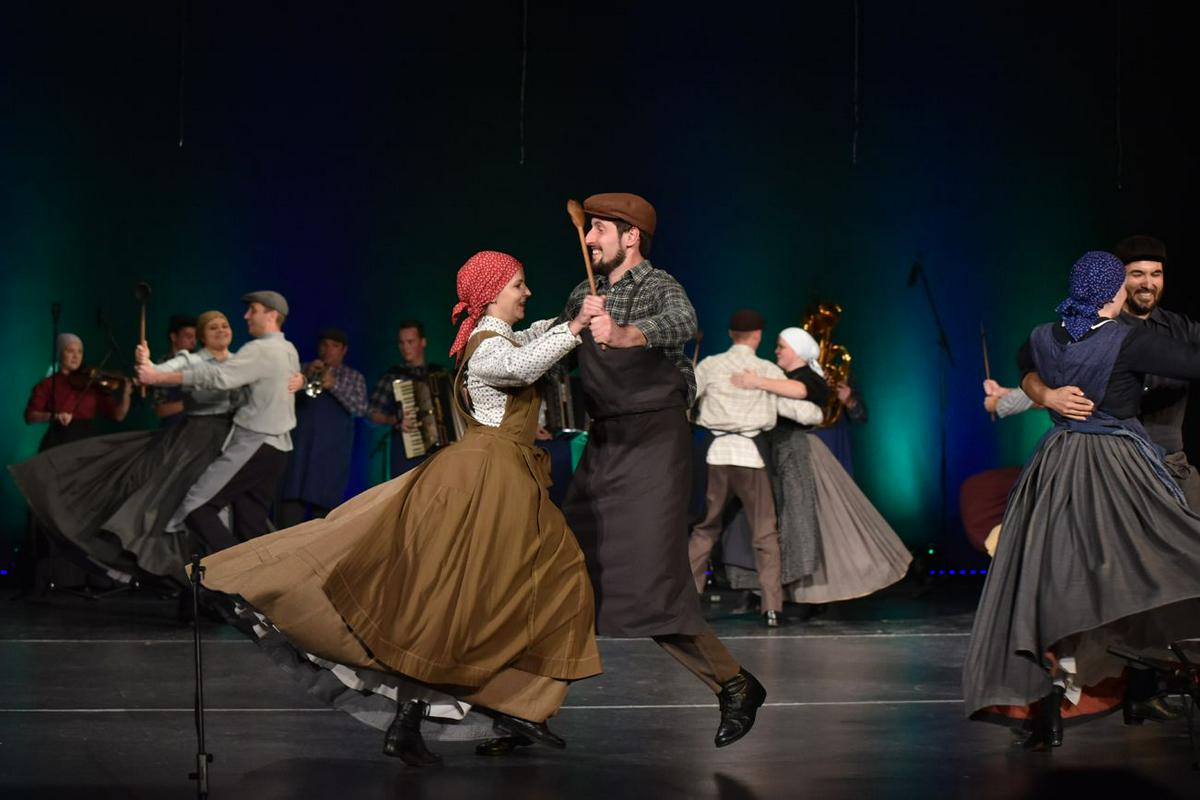 Občinstvo so najbolj prepričali plesalci FS Leščeček iz Veržeja. Foto: Janez Eržen/JSKD