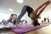 Učitelji joge tvegajo resne poškodbe kolka