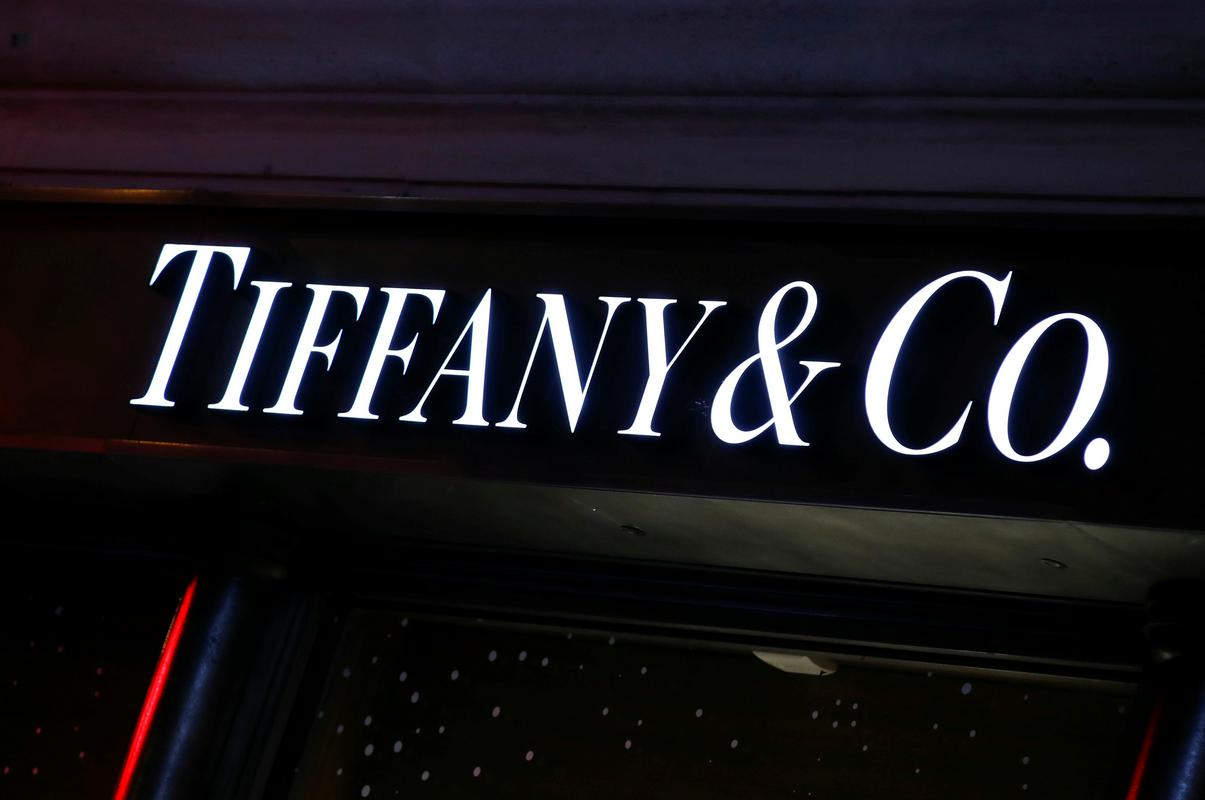 Tiffany je leta 1837 ustanovil draguljar Charles Lewis Tiffany, sloves, ki ga ima še danes, pa si je priboril pod vodstvom ustanoviteljevega sina Louisa. Foto: Reuters