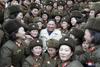 Kim Džong Un žensko vojaško enoto spravil v jok – in to samo s svojo prisotnostjo