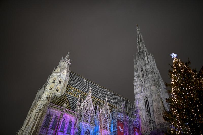 Slovita gotska cerkev na Dunaju redno gosti koncerte klasične glasbe. Foto: EPA
