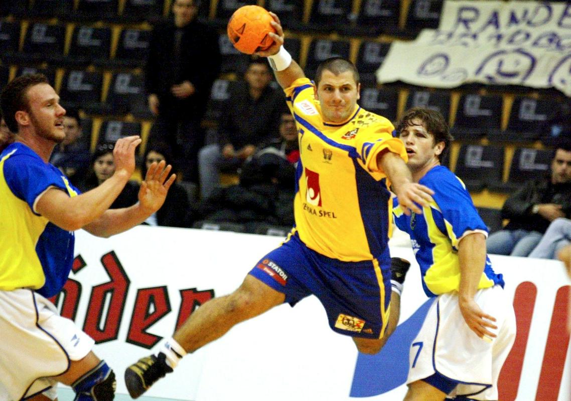 Vranješ je bil vrhunski igralec, ki je s Švedsko trikrat postal evropski prvak, enkrat pa svetovni. Ima tudi srebro z olimpijskih iger v Sydneyju. Foto: EPA