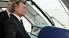 EU obsodil Putinovo vožnjo z vlakom čez Krimski most