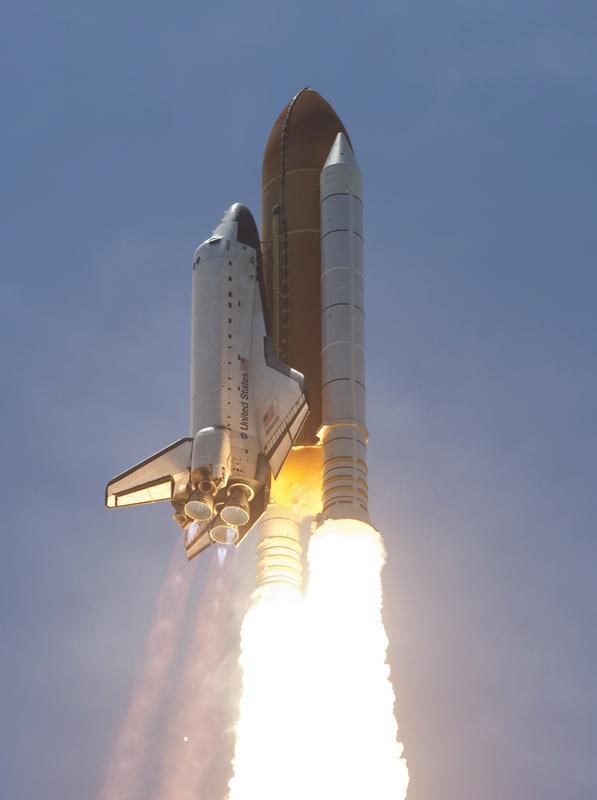 Tokrat uporabljeni SLS vsebuje kose z več kot 80 različnih misij Space Shuttle. Na fotografiji Atlantis. Foto: Nasa/Rusty Backer and Michael Gayle