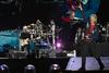 Zvezdniki 80-ih se ne dajo: Bon Jovi poleti na odre skupaj z Bryanom Adamsom