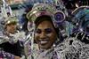 Karneval v Riu: ritmi sambe, eksotične plesalke in brezmejno uživanje
