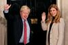 Boris Johnson s 24 let mlajšo zaročenko pričakuje otroka