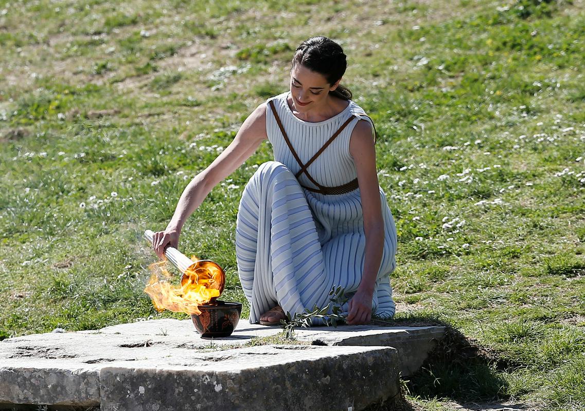 Ogenj bo po tradiciji prižgan v Grčiji. Foto: Reuters